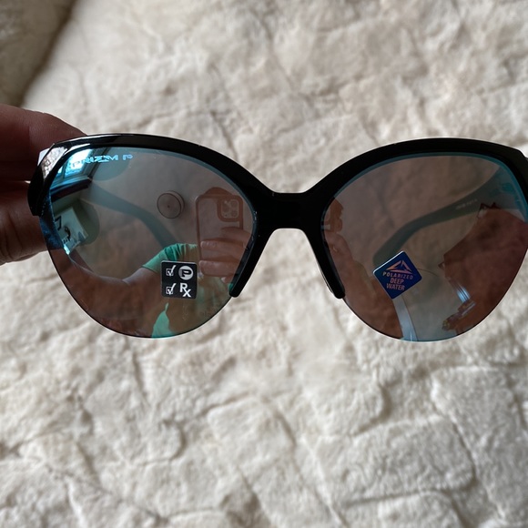 OAKLEY Prizm polarized sunglasses - Picture 9 of 9
